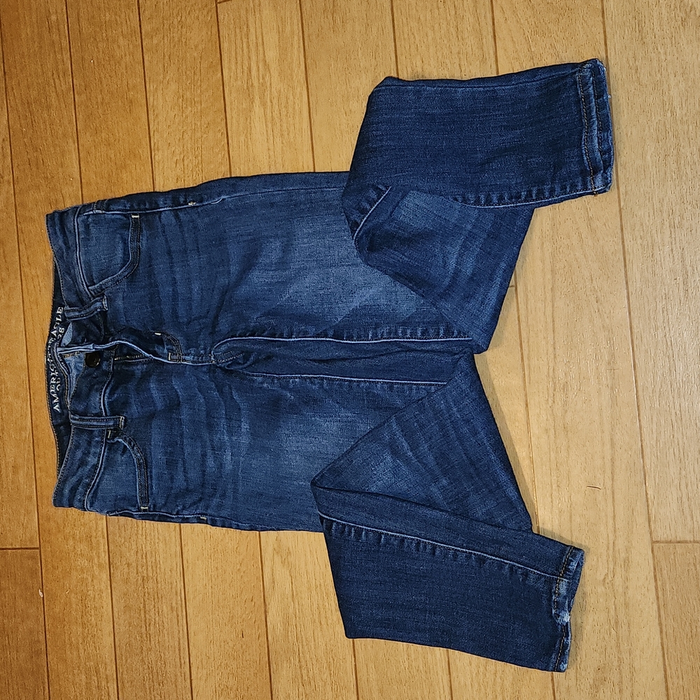 Womens ae blue jeans